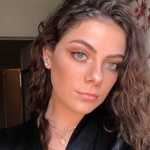 Meet your Posher, Shelby